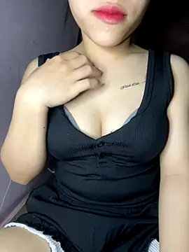 Snapshot of Lyly69699 chatting on November 11, 2:01 pm Lyly69699 online show from November 11, 2:01 pm