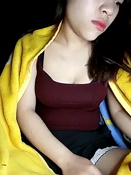 Snapshot of Lyly69699 chatting on December 14, 11:32 pm Lyly69699 online show from December 14, 11:32 pm