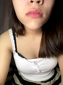 Snapshot of Lyly69699 chatting on October 25, 11:38 pm Lyly69699 online show from October 25, 11:38 pm