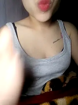 Snapshot of Lyly69699 chatting on November 15, 3:05 pm Lyly69699 online show from November 15, 3:05 pm