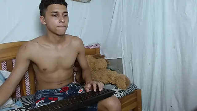 Snapshot of deivy_skinny01 chatting on November 9, 6:01 pm deivy skinny01 online show from November 9, 6:01 pm