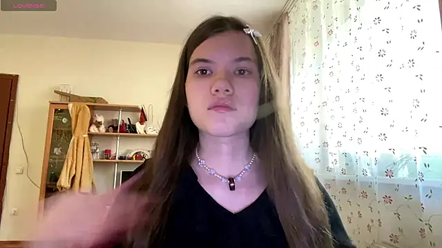 AlmetaBradicich online show from October 20, 6:04 am