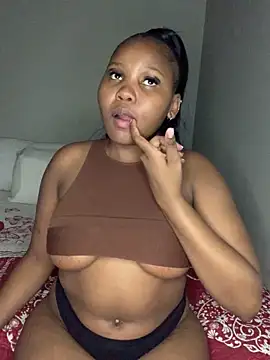 Snapshot of Scarlettxx21 chatting on February 19, 8:50 pm Scarlettxx21 online show from February 19, 8:50 pm