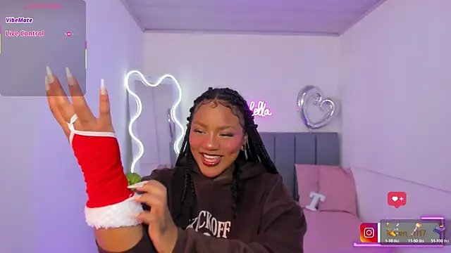 THIANA TAY online show from December 3, 3:07 am