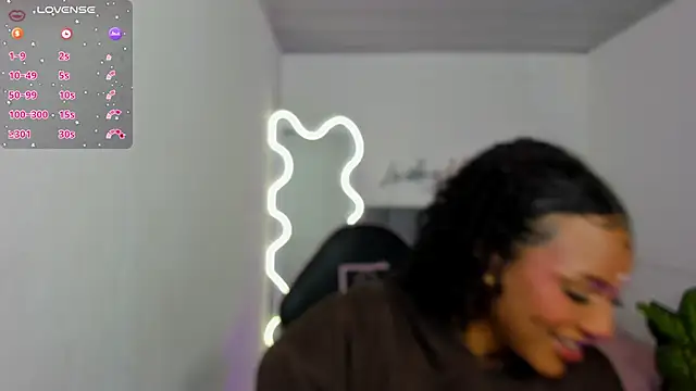 THIANA TAY online show from October 23, 2:32 am