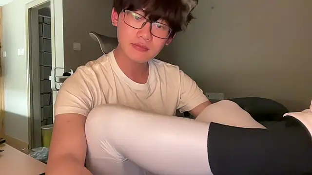 iambennet online show from December 15, 1:06 pm