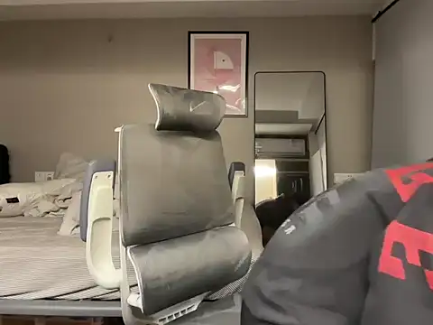 iambennet online show from December 2, 12:29 pm