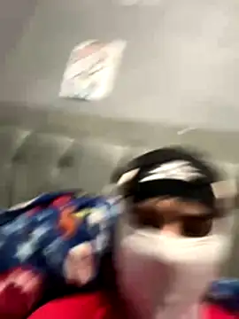 lain213 online show from October 27, 5:08 am