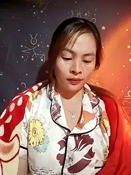 lucky774- online show from November 29, 12:11 am