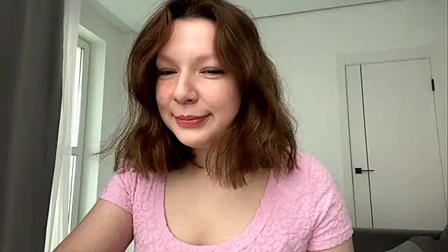 Snapshot of TamekiaSamii chatting on November 5, 7:00 am TamekiaSamii online show from November 5, 7:00 am