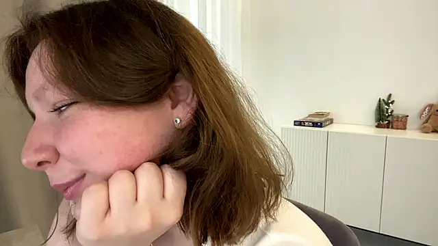 TamekiaSamii online show from November 17, 7:12 am