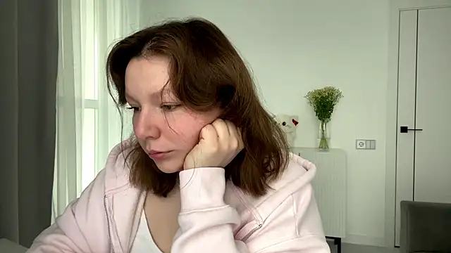 TamekiaSamii online show from November 19, 7:08 am