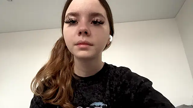 EhtelBiondi online show from December 1, 8:15 am