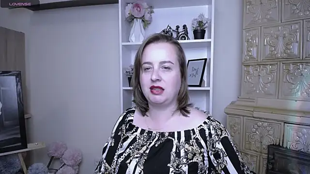 Snapshot of HelenFl chatting on October 27, 8:59 am HelenFl online show from October 27, 8:59 am