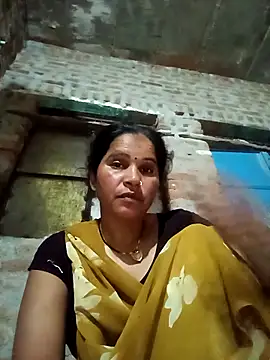 Snapshot of Nm_sanjna chatting on June 17, 10:52 pm Nm sanjna online show from June 17, 10:52 pm