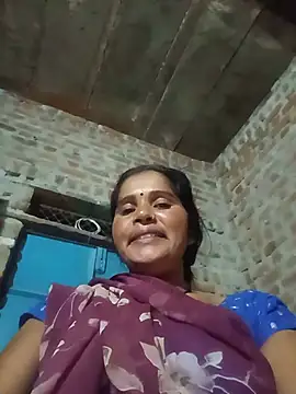 Snapshot of Nm_sanjna chatting on July 3, 11:11 pm Nm sanjna online show from July 3, 11:11 pm