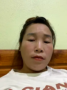 Jubi05051994 online show from October 8, 1:29 am