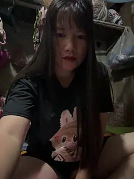 Snapshot of TrangNemo chatting on November 7, 6:23 pm TrangNemo online show from November 7, 6:23 pm