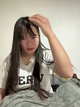 Snapshot of TrangNemo chatting on November 20, 12:11 am TrangNemo online show from November 20, 12:11 am