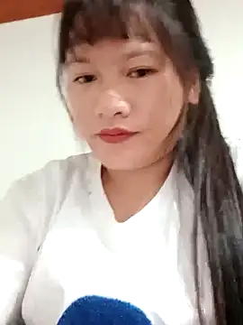 Snapshot of TrangNemo chatting on October 10, 12:50 pm TrangNemo online show from October 10, 12:50 pm