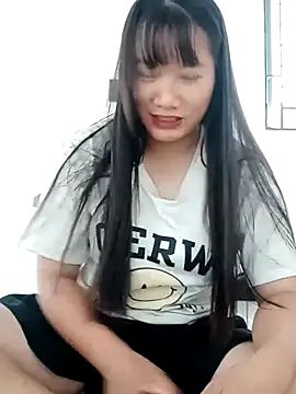 Snapshot of TrangNemo chatting on October 15, 1:15 am TrangNemo online show from October 15, 1:15 am