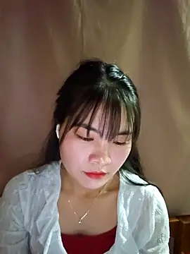 Snapshot of Mylove-here chatting on February 24, 3:35 pm Mylove-here online show from February 24, 3:35 pm