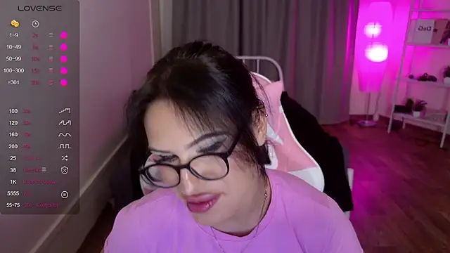 Snapshot of ShayLisse chatting on November 30, 4:35 am ShayLisse online show from November 30, 4:35 am