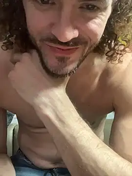 Snapshot of LumpaCoal chatting on November 28, 10:32 pm LumpaCoal online show from November 28, 10:32 pm