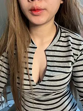 Beyeuuu online show from January 13, 2:04 am