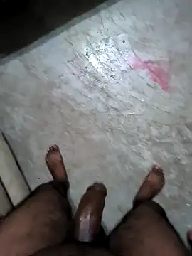 Snapshot of Bull_For_Cuckold_Realmeet chatting on October 19, 6:32 pm Bull For Cuckold Realmeet online show from October 19, 6:32 pm