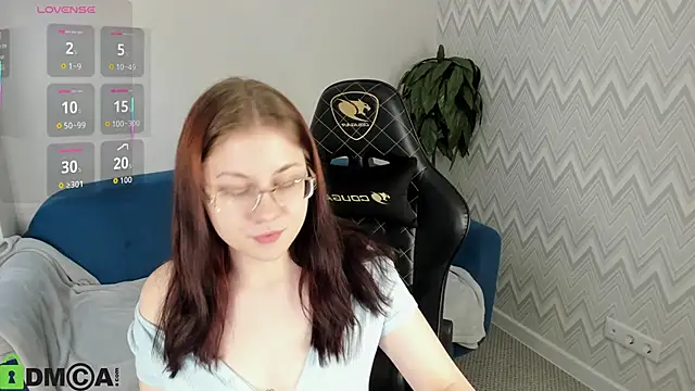 Snapshot of BellaWink chatting on November 28, 5:40 am BellaWink online show from November 28, 5:40 am