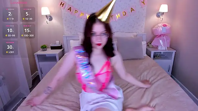 Snapshot of BellaWink chatting on November 14, 6:28 am BellaWink online show from November 14, 6:28 am