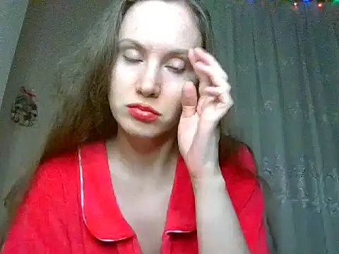 Snapshot of Lynirina chatting on May 19, 8:38 pm Lynirina online show from May 19, 8:38 pm