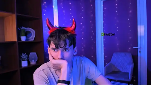 rico steel online show from November 10, 9:42 pm