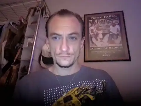 Snapshot of Dubbsssss chatting on July 6, 7:59 am Dubbsssss online show from July 6, 7:59 am