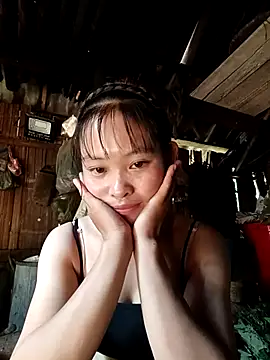 Snapshot of Young_vietnamese chatting on October 11, 2:34 am Young vietnamese online show from October 11, 2:34 am