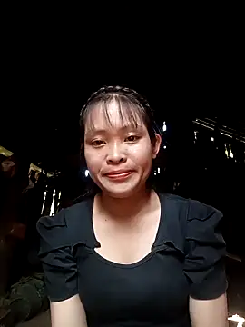 Snapshot of Young_vietnamese chatting on October 18, 1:40 am Young vietnamese online show from October 18, 1:40 am