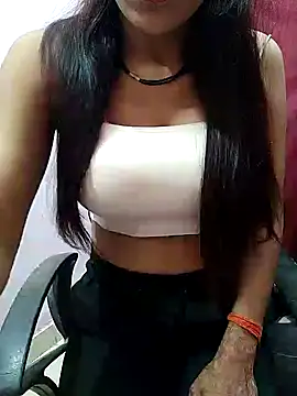 Your Lali online show from October 13, 4:30 pm