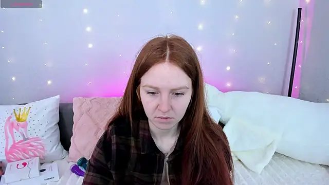 Evarey  online show from April 11, 5:04 am