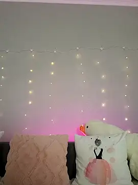 Evarey  online show from February 24, 6:25 am