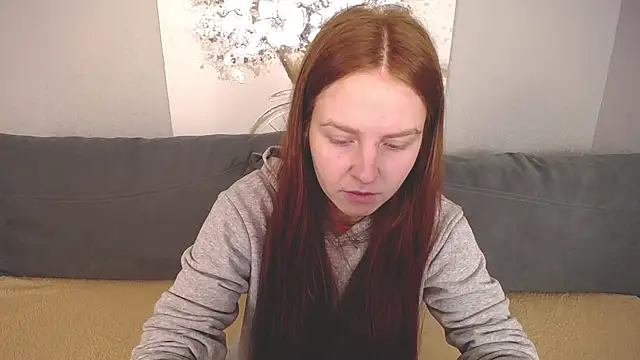 Snapshot of Evarey_ chatting on October 13, 4:25 am Evarey online show from October 13, 4:25 am