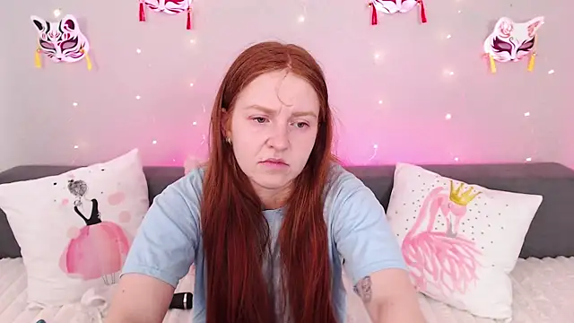 Evarey  online show from July 18, 4:32 am