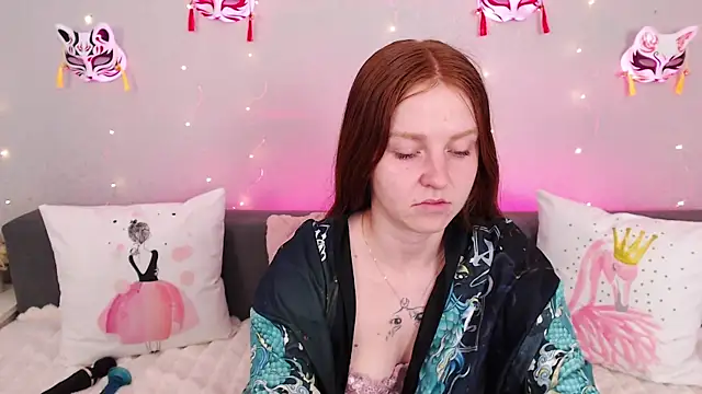Evarey  online show from July 20, 4:53 am