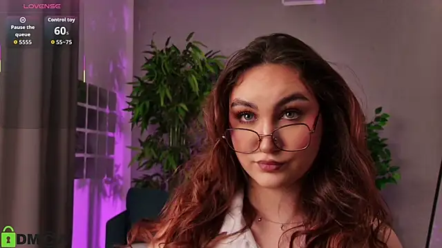 KaiaPearl online show from April 1, 6:05 pm