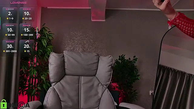 KaiaPearl online show from April 15, 6:01 pm