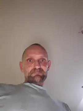 Snapshot of Remello1 chatting on October 24, 11:37 pm Remello1 online show from October 24, 11:37 pm