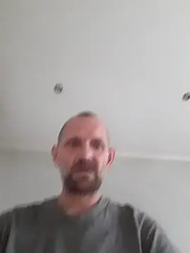 Snapshot of Remello1 chatting on November 10, 10:20 am Remello1 online show from November 10, 10:20 am