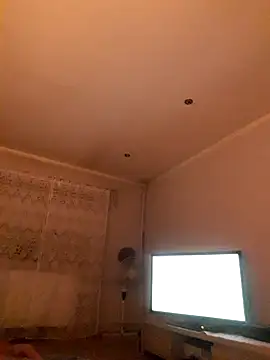 Snapshot of Remello1 chatting on December 20, 9:17 pm Remello1 online show from December 20, 9:17 pm