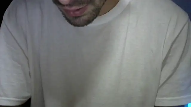 Snapshot of MakabulaAndrey chatting on December 2, 9:05 pm MakabulaAndrey online show from December 2, 9:05 pm