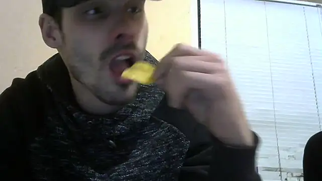 MakabulaAndrey online show from March 17, 9:40 pm